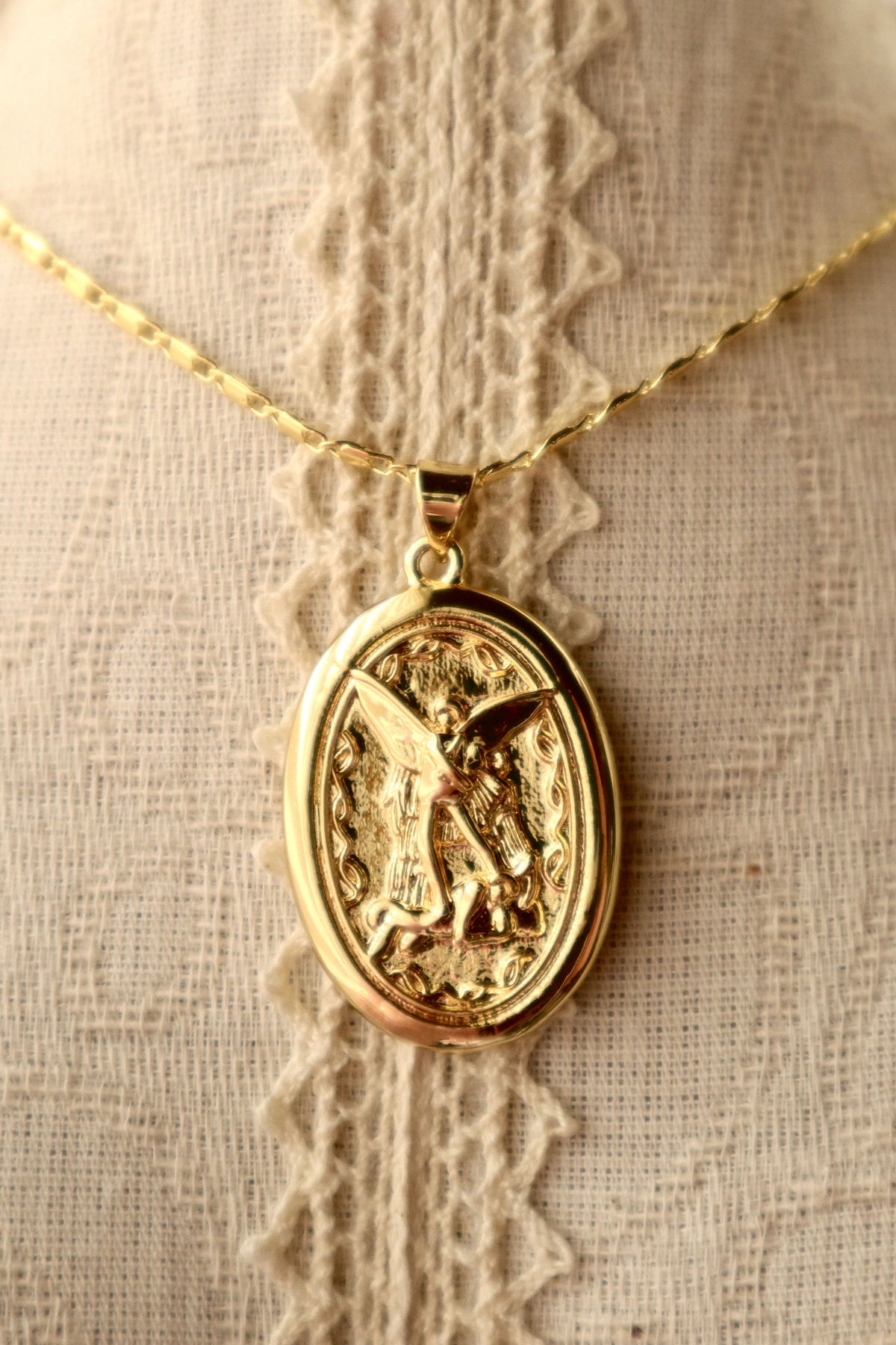 Cadena El Arcángel